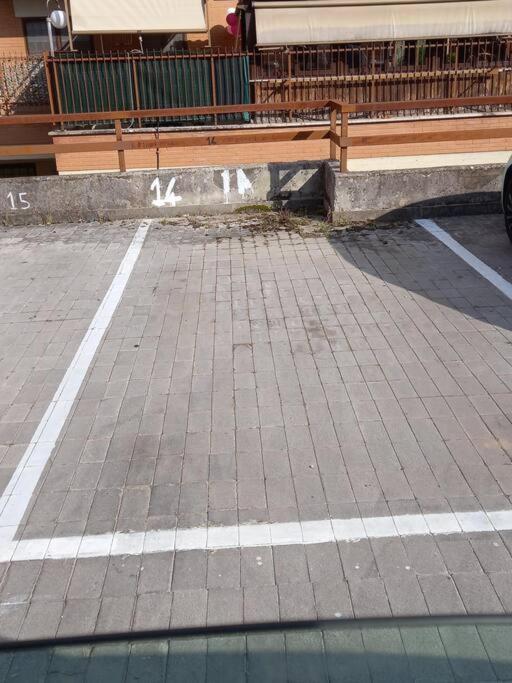 צ'יאמפינו Premium Apartment With Parking מראה חיצוני תמונה