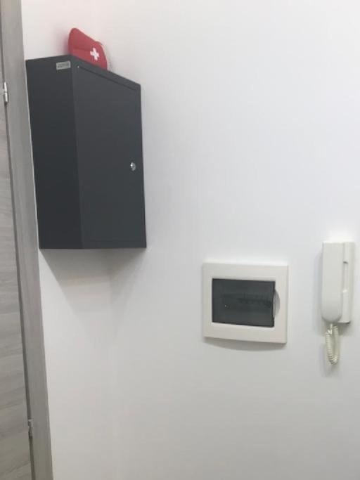 צ'יאמפינו Premium Apartment With Parking מראה חיצוני תמונה